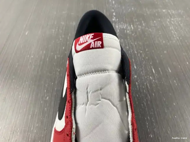 Rep Husky Low Jordan Air Chicago Retro 1 705329-600 0517